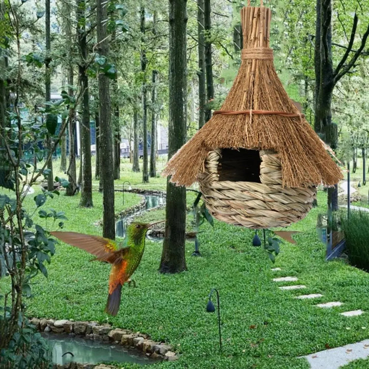 Hanging Hand-Woven Grass Bird House – Eco-Friendly Nest Hut for Small Birds & Outdoor Shelter