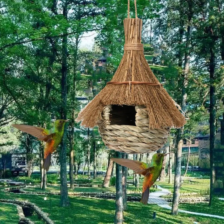 Hanging Hand-Woven Grass Bird House – Eco-Friendly Nest Hut for Small Birds & Outdoor Shelter