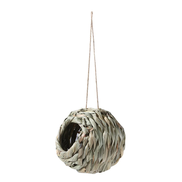 2024 Handwoven Reed Grass Bird Nest – Hanging Hummingbird Egg Cage for Outdoor Decor, Small Parrots & Garden Wildlife (Multiple Sizes)