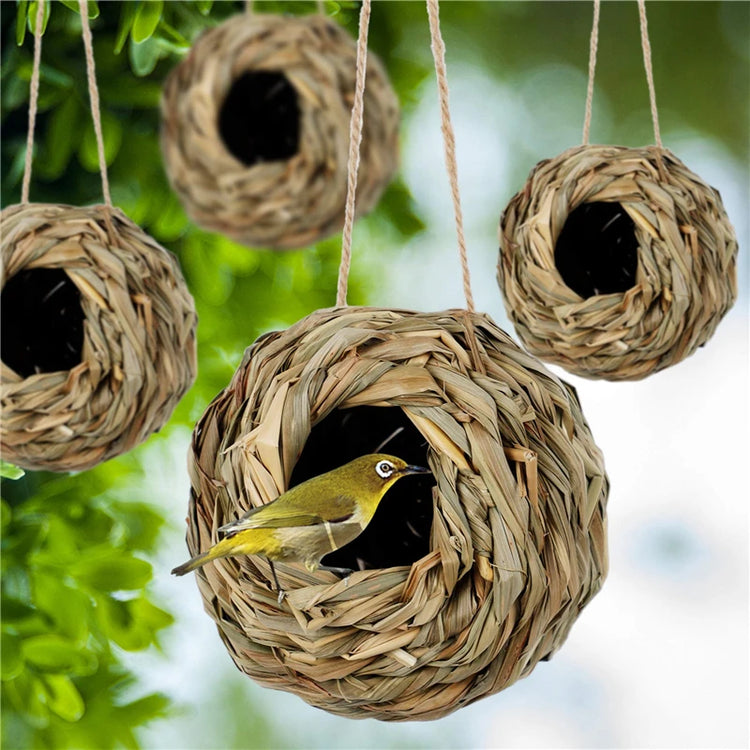 2024 Handwoven Reed Grass Bird Nest – Hanging Hummingbird Egg Cage for Outdoor Decor, Small Parrots & Garden Wildlife (Multiple Sizes)