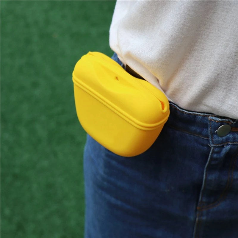 Silicone Dog Training Treat Bag – Magnetic Closure, Clip-On Design, Easy Access
