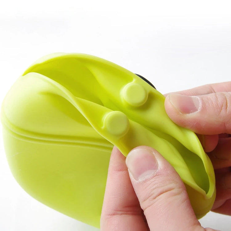 Silicone Dog Training Treat Bag – Magnetic Closure, Clip-On Design, Easy Access
