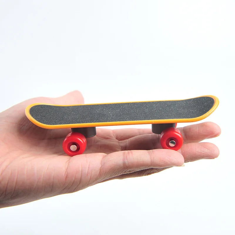 1 PC Parrot Training Skateboard | Bird Skates Perch Toy for Lovebirds, Canaries, Calopsita, Birds Accessories