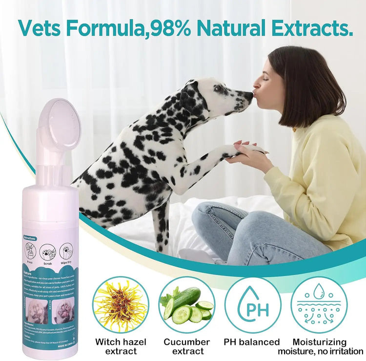 Dog & Cat Paw Cleaner Foam with Silicone Brush – No-Rinse Waterless Paw Washer