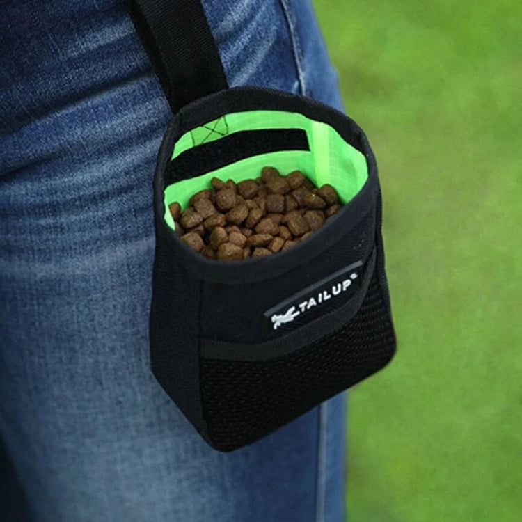 Pet Training Treat Bag – Compact, Hands-Free Snack Pouch for Outdoor Walks & Agility Training