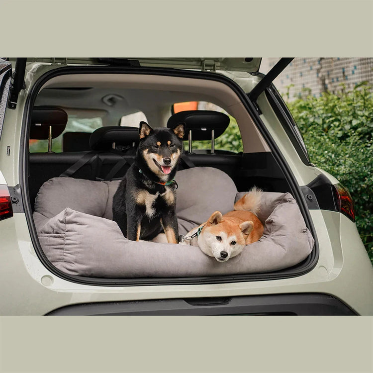 Large Dog Car Seat Carrier – Foldable Pet Travel Bed with Safety Straps & Washable Cover