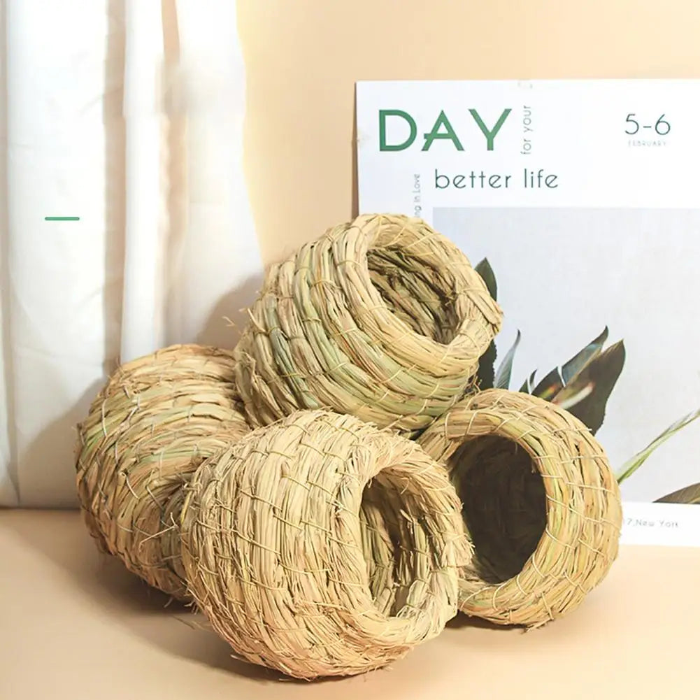 Natural Handmade Straw Bird Nest – Parrot & Pigeon House | Cozy Cage Bedroom for Small Birds & Pets