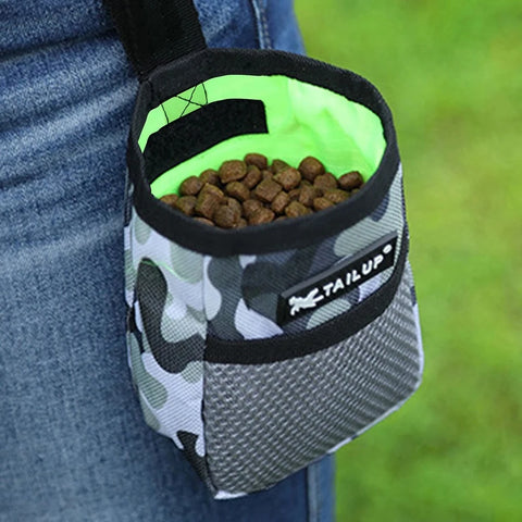 Pet Training Treat Bag – Compact, Hands-Free Snack Pouch for Outdoor Walks & Agility Training